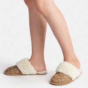 Coach Ziva Slipper Woman Slippers Size 7